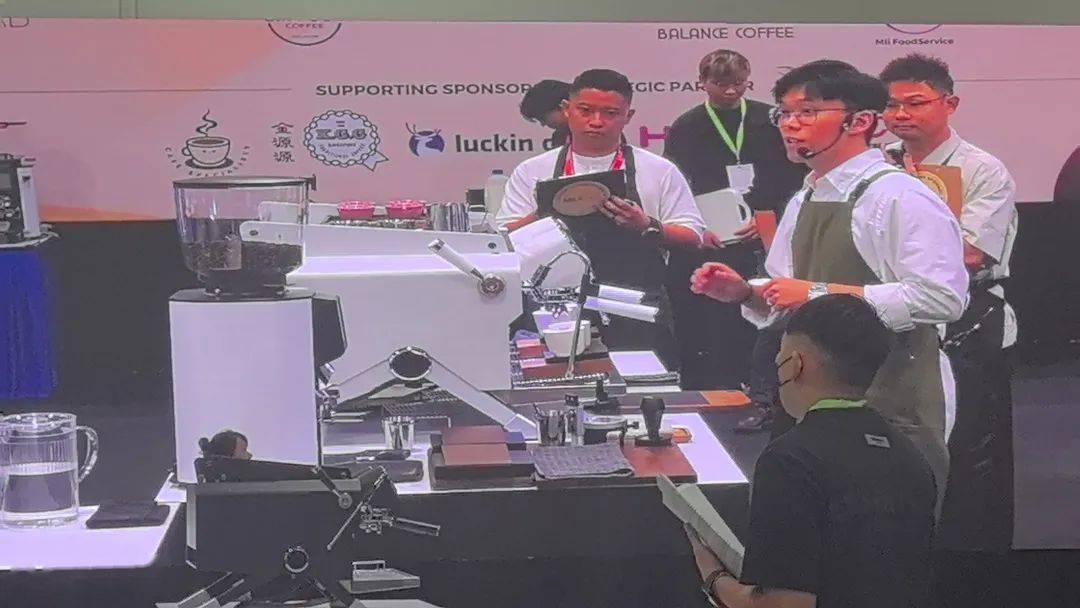 赛事回顾｜新加坡全国咖(kā)啡(fēi)锦標(biāo)赛（SNCC）比赛指定(dìng)用机：Tamp;Z品牌飞跃咖(kā)啡(fēi)机闪耀(yào)国际舞(wǔ)台，廣(guǎng)受好(hǎo)评！