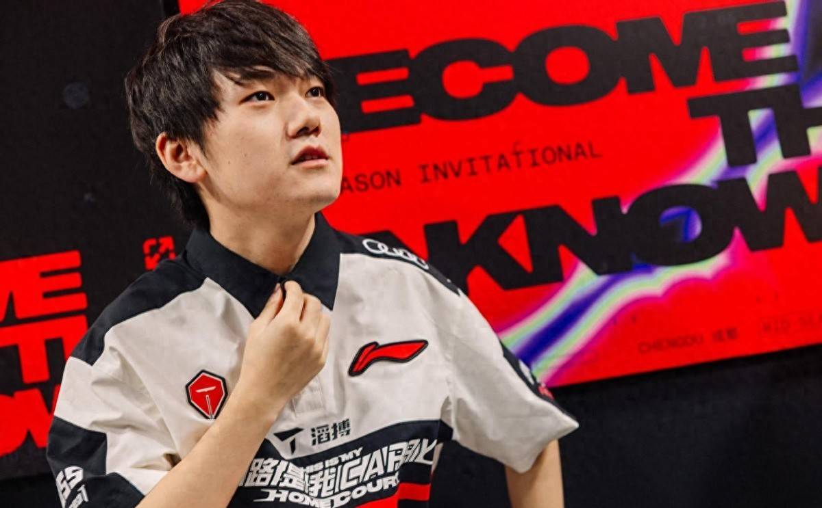 LPL飯(fàn)堂(táng)节目(mù)引(yǐn)發(fā)争议，TES戰(zhàn)队强烈(liè)反应引(yǐn)發(fā)广泛讨论