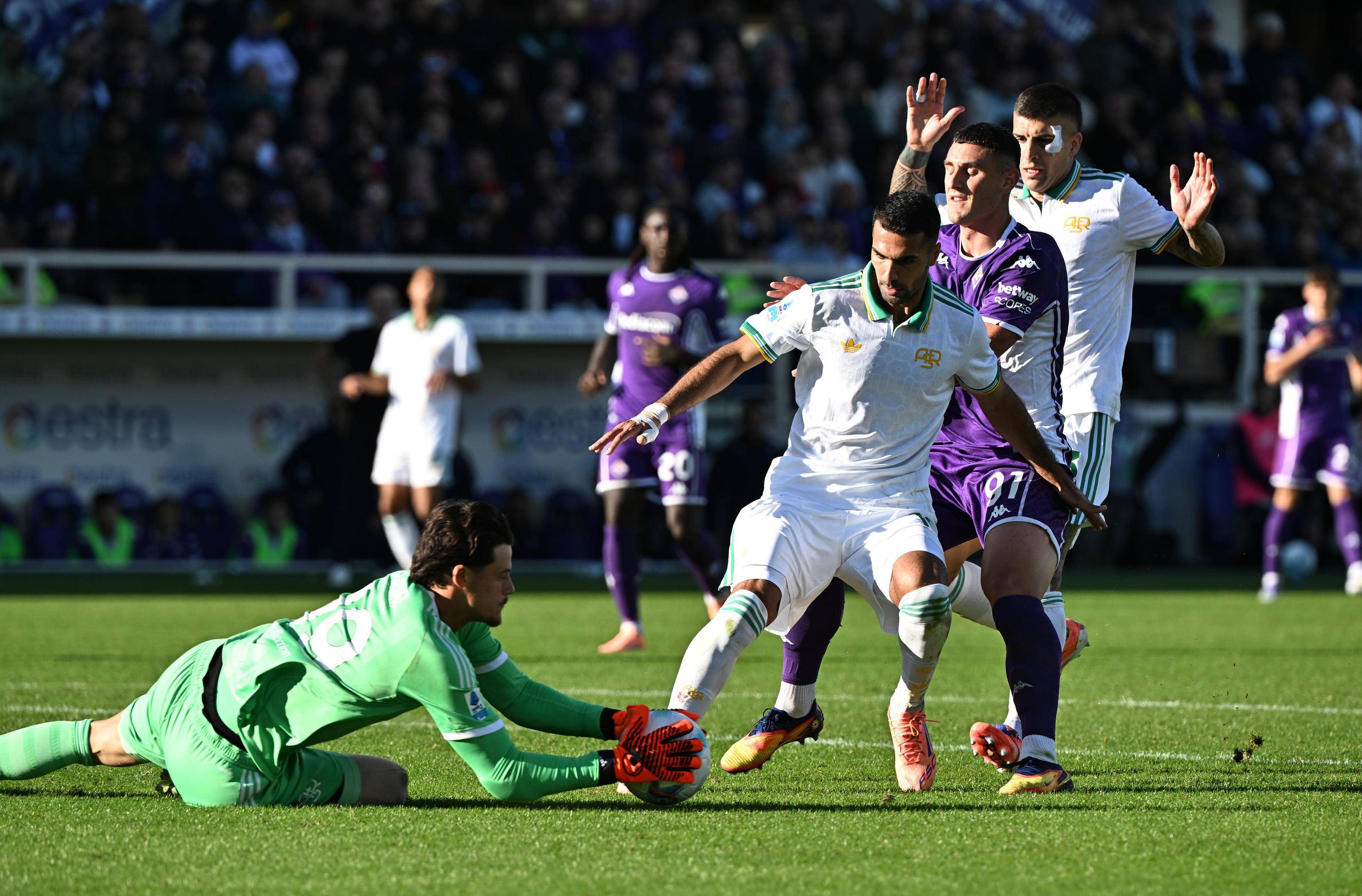 羅(luó)马+那(nà)不勒斯均上(shàng)演逆转好戏，两队同分，排名包揽前二