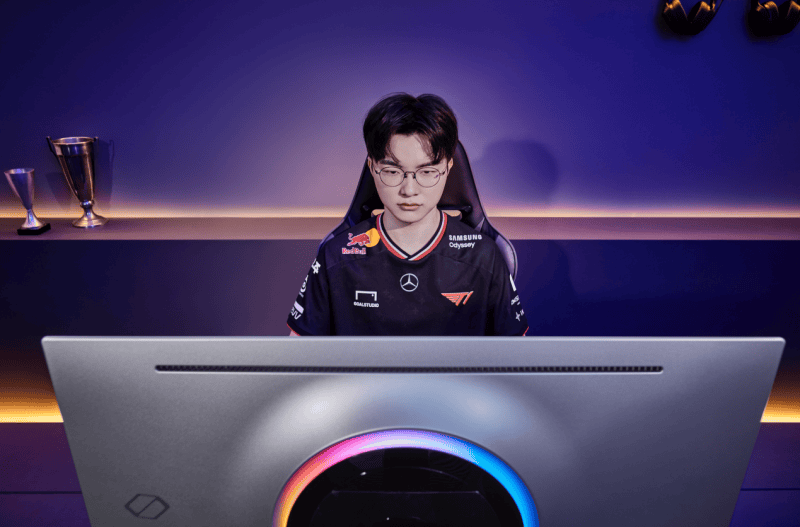 T1六度登顶LOL全球总决赛冠军，三星玄龙骑士以冠军级装备点亮竞技梦想