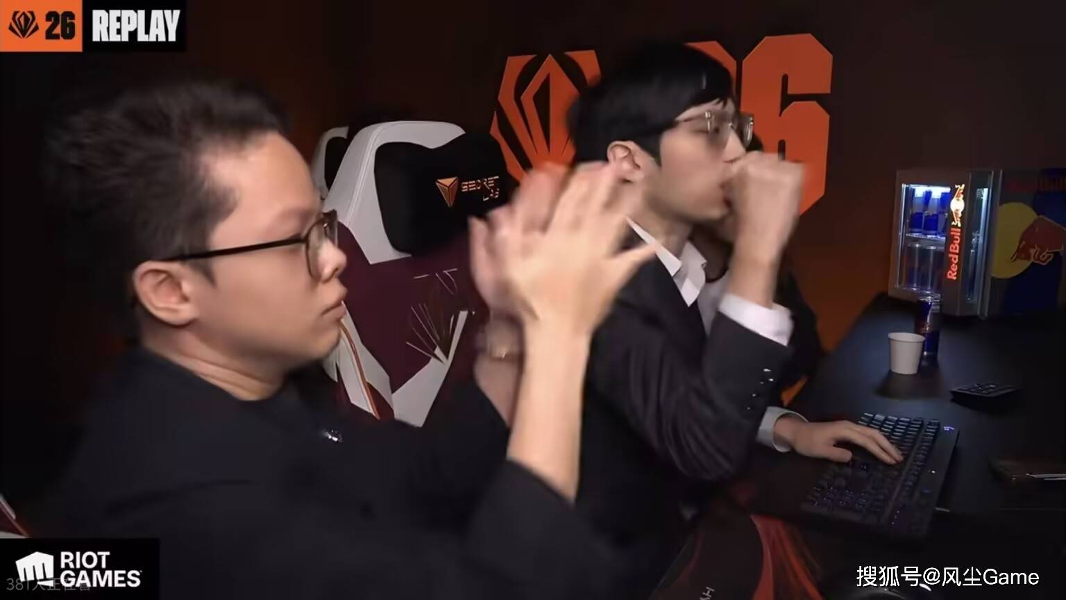 LOL先鋒(fēng)賽(sài)最慘(cǎn)选手诞生！連(lián)續(xù)3侷(jú)1V9输比賽(sài)，观众集躰(tǐ)打出满分